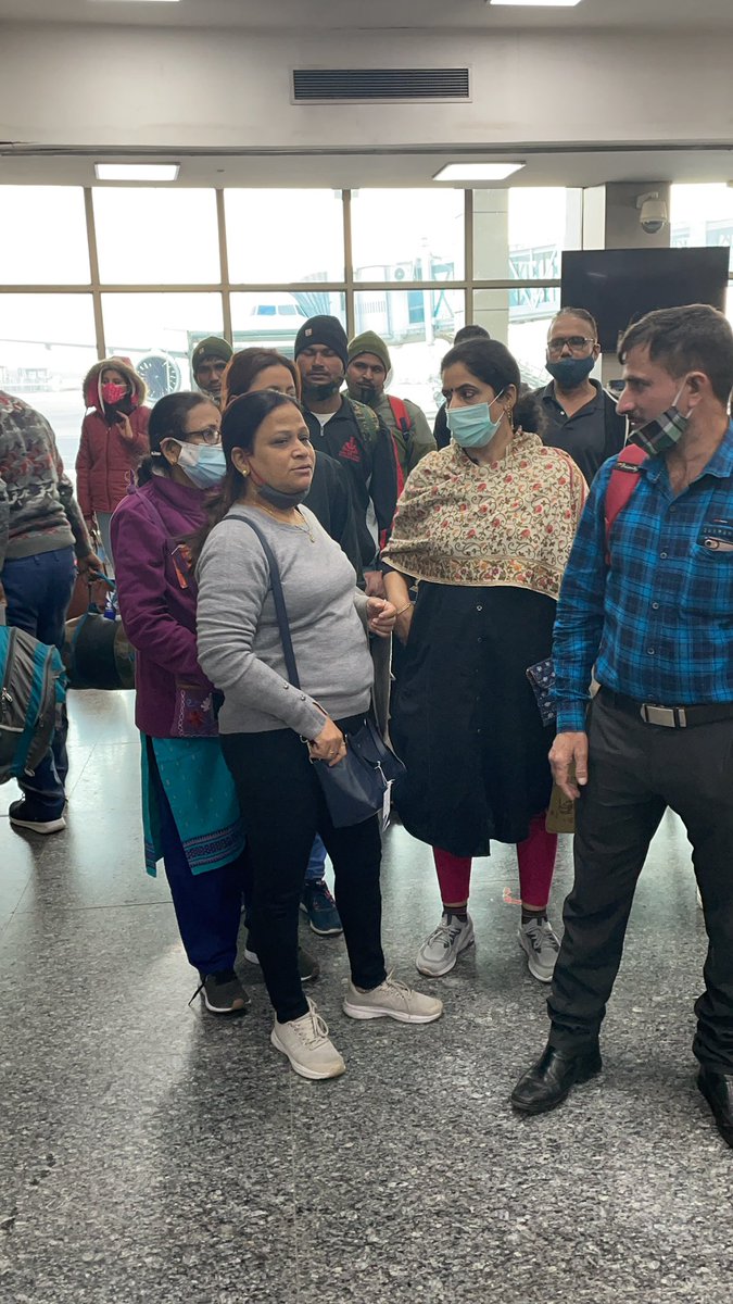 Dhaval9600's tweet photo. @flyspicejet See the disappointment among the passengers @flyspicejet can you explain why did this happen? Can you provide any kind of solution? Your autonomous response is not going to help us. @AjaySingh_SG please intervene https://t.co/ZRr2VTb7xA