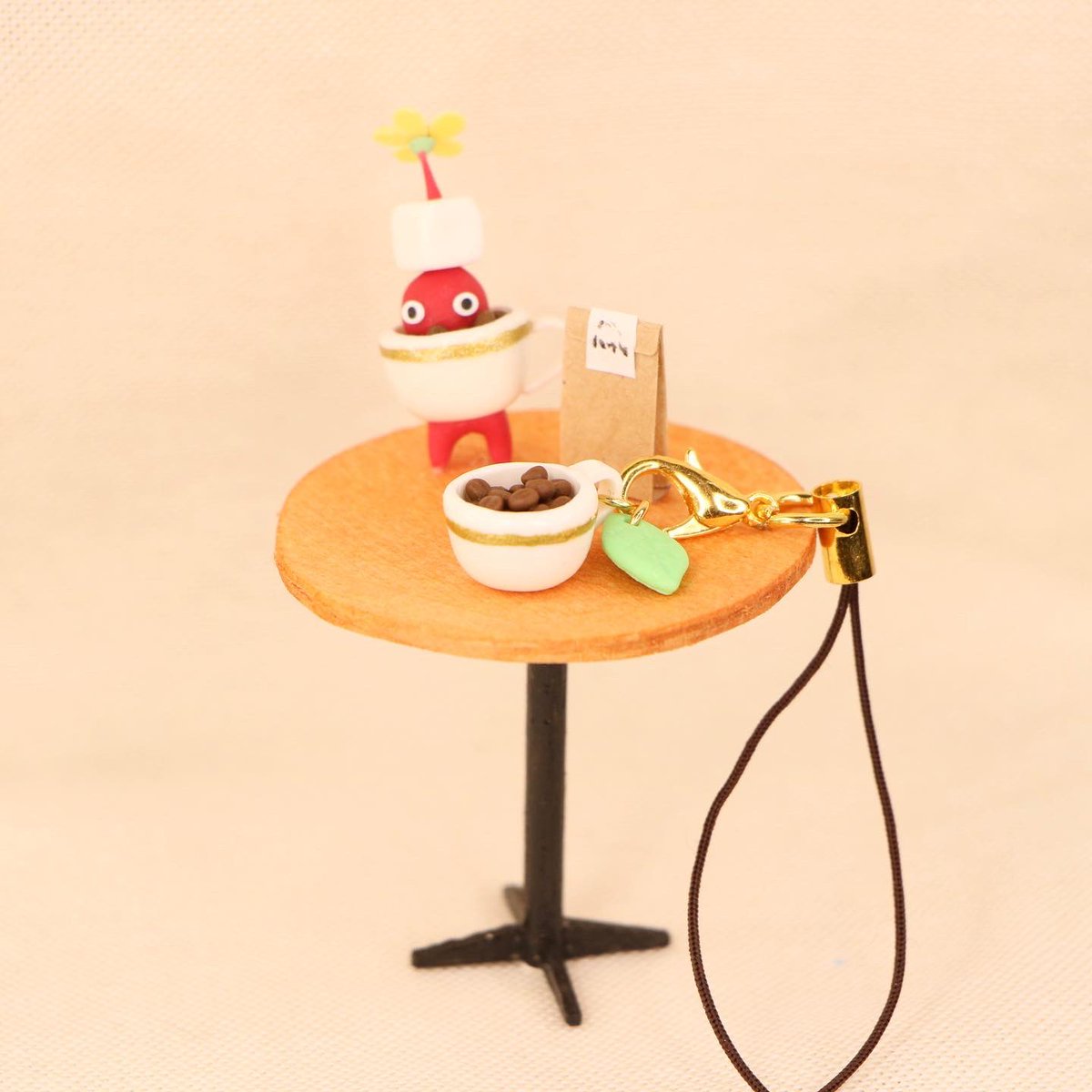hakobune_mini's tweet photo. カフェのコーヒーとデコピクミン

🎁プレゼント企画応募受付中です*.+ﾟ↓
https://t.co/ONJPFWSIUE

 #ミニチュア
 #ピクミンブルーム https://t.co/dm8SyErA4A