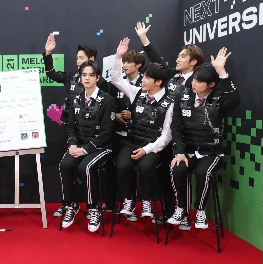 theboyzfolder's tweet photo. everyone except younghoon and sunwoo picked for thrill ride in the question ' thrill ride vs maverick ' https://t.co/ZKoNBSdbuF
