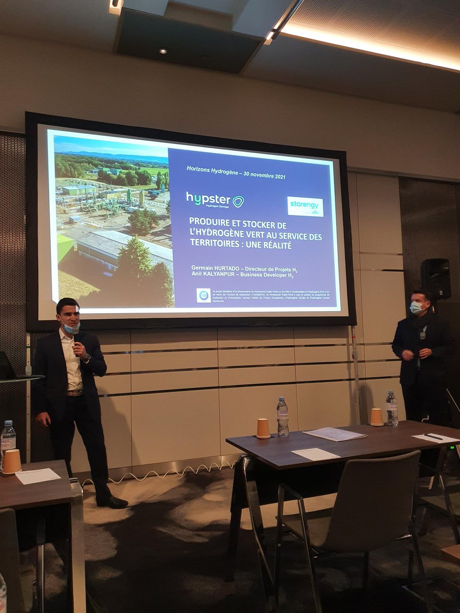 axelera_pole's tweet photo. [HyPSTER Project 💧] Last week, Germain HURTADO and Anil KALYANPUR have introduced the #HyPSTERproject during the event Horizons Hydrogène 2021, the new French highlight for #hydrogen professionals ! https://t.co/MVb8VpAnik