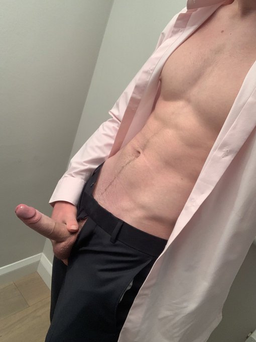 Would you let an 18 year old fuck you when he comes back from school?

#18 #twink #sext https://t.co