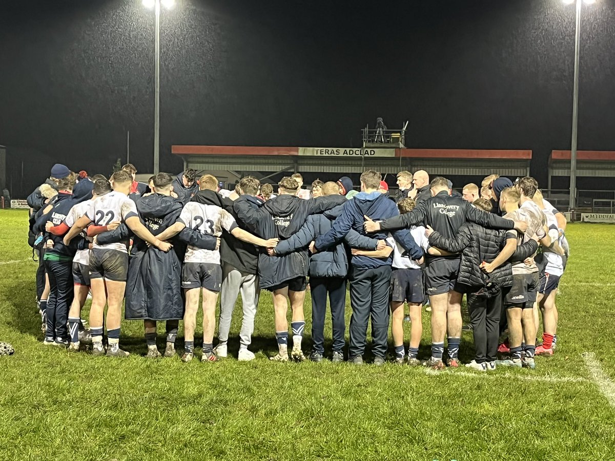 DaviesJonatha's tweet photo. Good luck to @LlandoveryColPE today in the Welsh College final in the @principalitysta especially these two who have played together in the college since the prep school. Massive achievement boys go get it..💪🏼💪🏼#llandovery #college #rugby https://t.co/bg7snLjKKF
