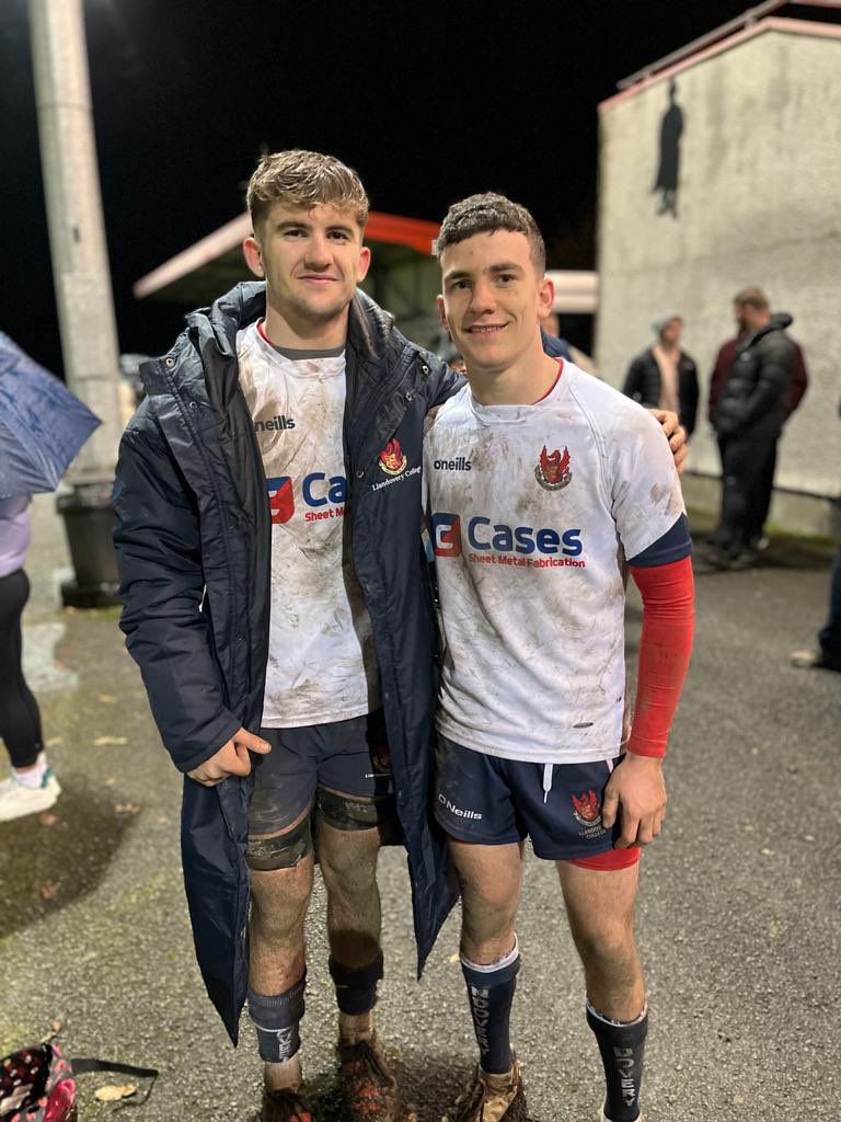 DaviesJonatha's tweet photo. Good luck to @LlandoveryColPE today in the Welsh College final in the @principalitysta especially these two who have played together in the college since the prep school. Massive achievement boys go get it..💪🏼💪🏼#llandovery #college #rugby https://t.co/bg7snLjKKF