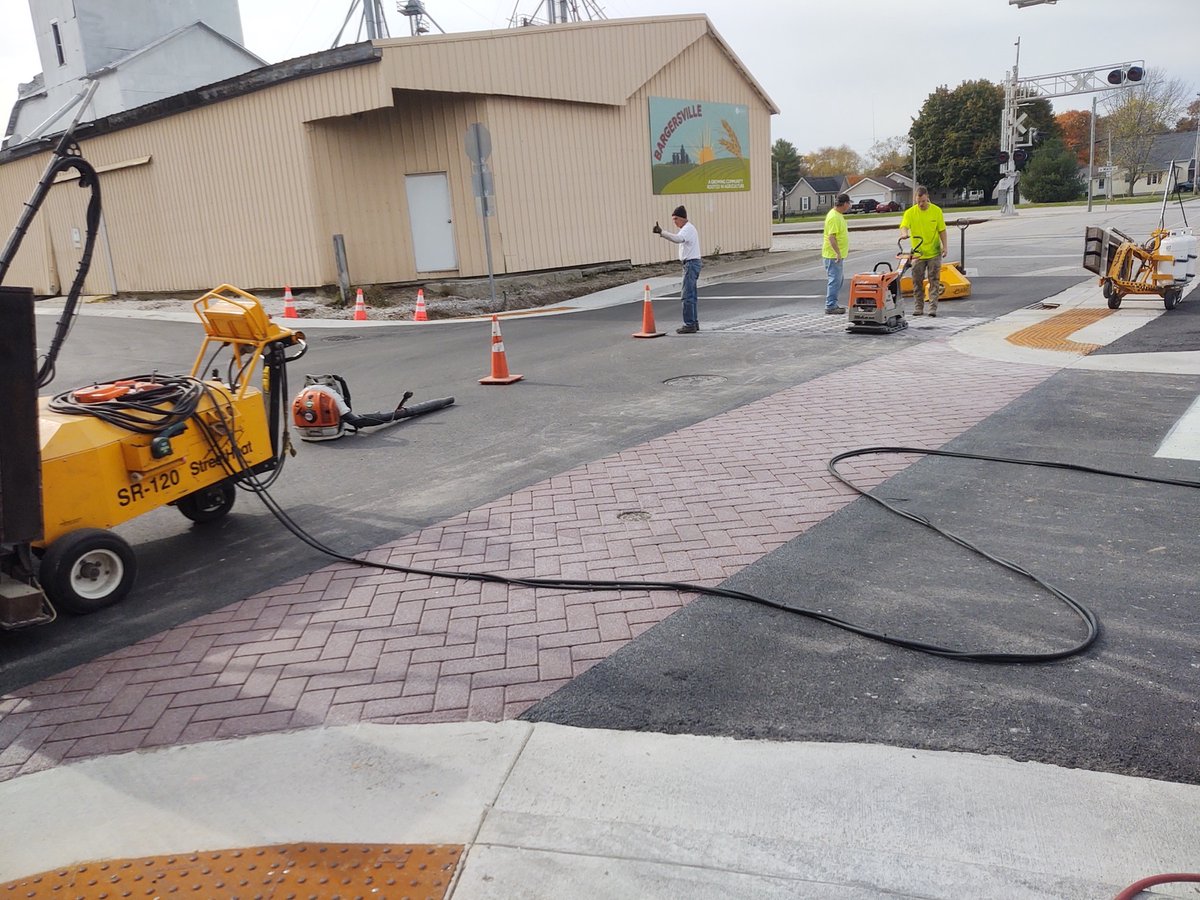 GlobeDecorative's tweet photo. The most common question from communities is about #Thermoplastic #TrafficPatternsXD decorative crosswalk installation cost, benefits & what’s required for the application. So, we’re producing a video, it will be released in the very near future to address these inquiries. 🎬🎥🎞 https://t.co/8Zlhsjtirw