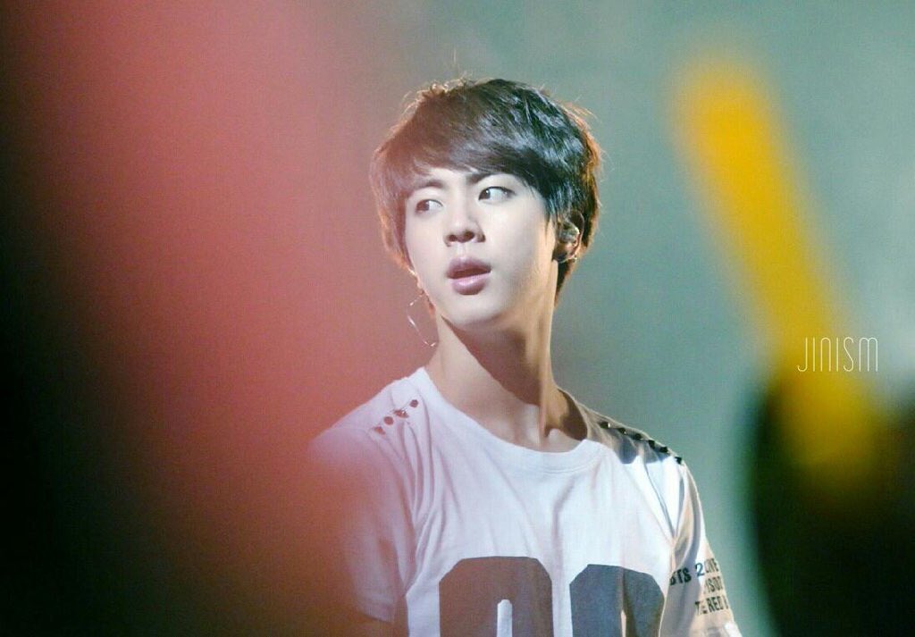 _Timeto_JIN's tweet photo. 141213 THE RED BULLET in Singapore 석진

#JIN #진 #석진 #김석진 #방탄소년단 @BTS_twt https://t.co/ZXA132LkfM