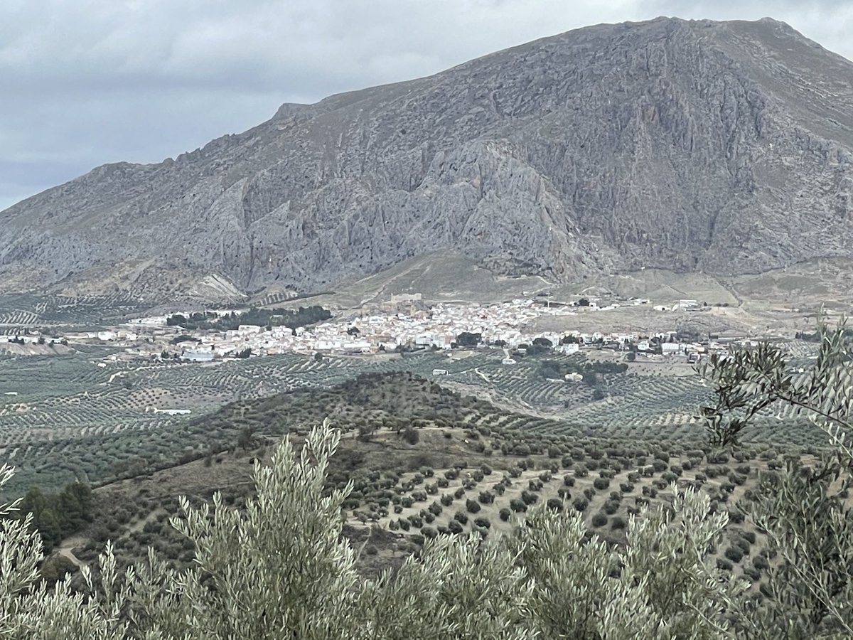 JacintoViedma's tweet photo. Estampa de #Bedmar desde #Albanchez de Mágina. https://t.co/fpVifbODGT
