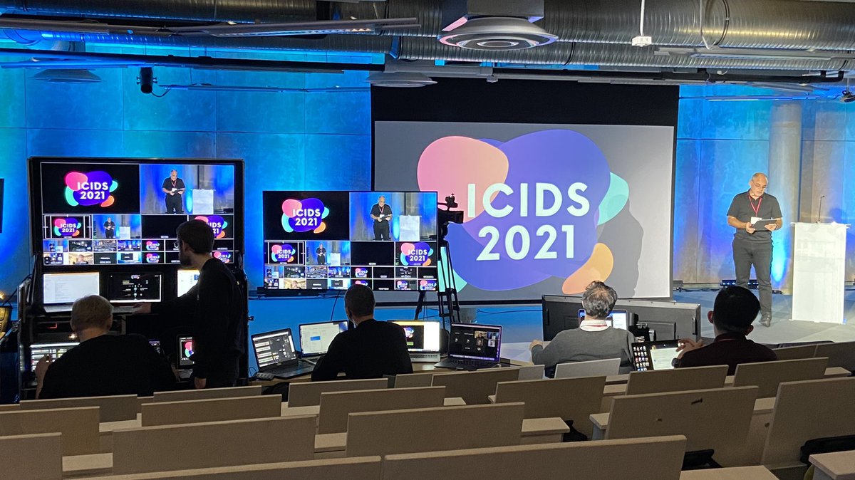 spieleforscher's tweet photo. After the workshop and doctoral consortium day, @icids continues online and offline - being the first completely hybrid #icids conference with many people joining from all over the world. Fun to see both worlds at once 👇 Have a great conference everyone! https://t.co/k6oLgpScRk