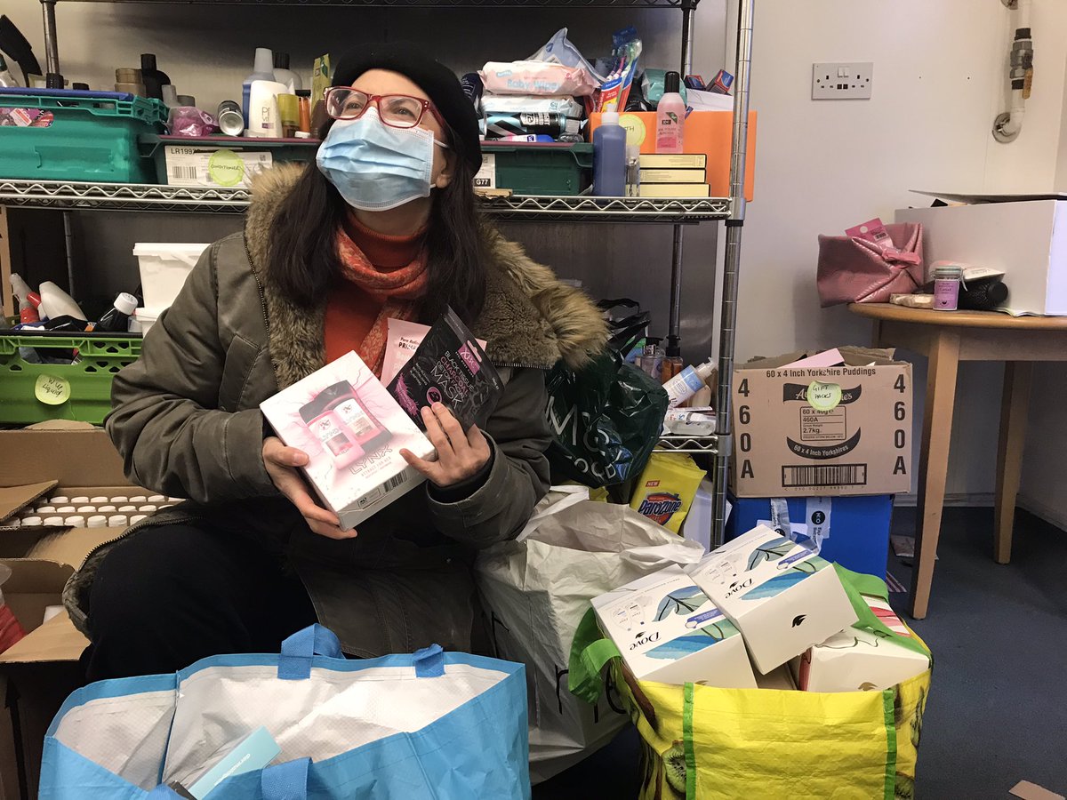 thbwidnes's tweet image. Today @louisenulty from @TheStudioWidnes popped on down to collect gift sets to distribute to #careleavers this Christmas