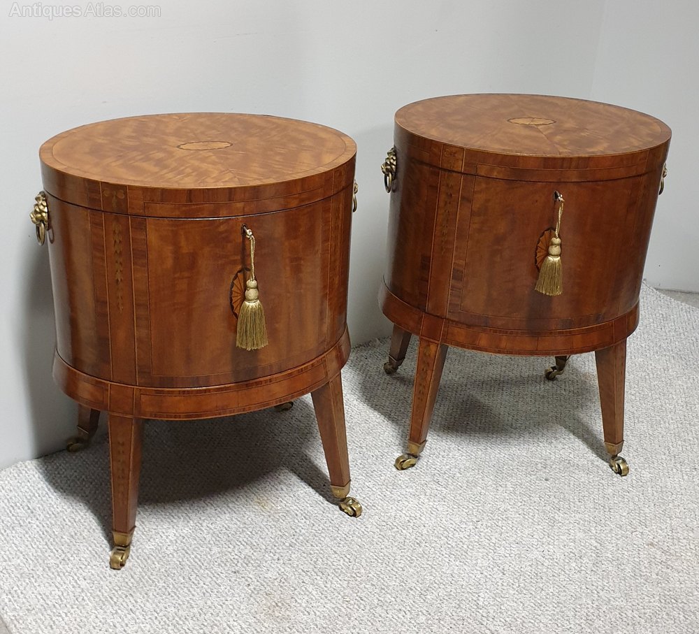 antiques_atlas's tweet photo. 🎄Christmas Essential 
🍸Antique Wine Coolers
On this link
https://t.co/vaKYNu2wHr

🎄Pair Satinwood Inlaid Wine Coolers
https://t.co/sefnnvzTqx

🎄Silver Plated Champagne Bucket / Cooler
https://t.co/9YLaORlpU8
@hobsonmay https://t.co/52yG72r1DR