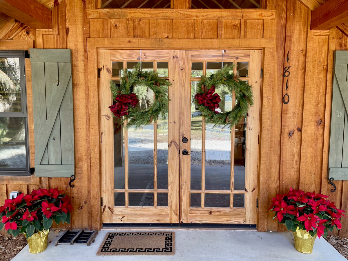 SSLandTrust's tweet photo. The holidays have arrived at the Land Trust's office!
#holidays #sslt https://t.co/Kq7MT3LQ7N