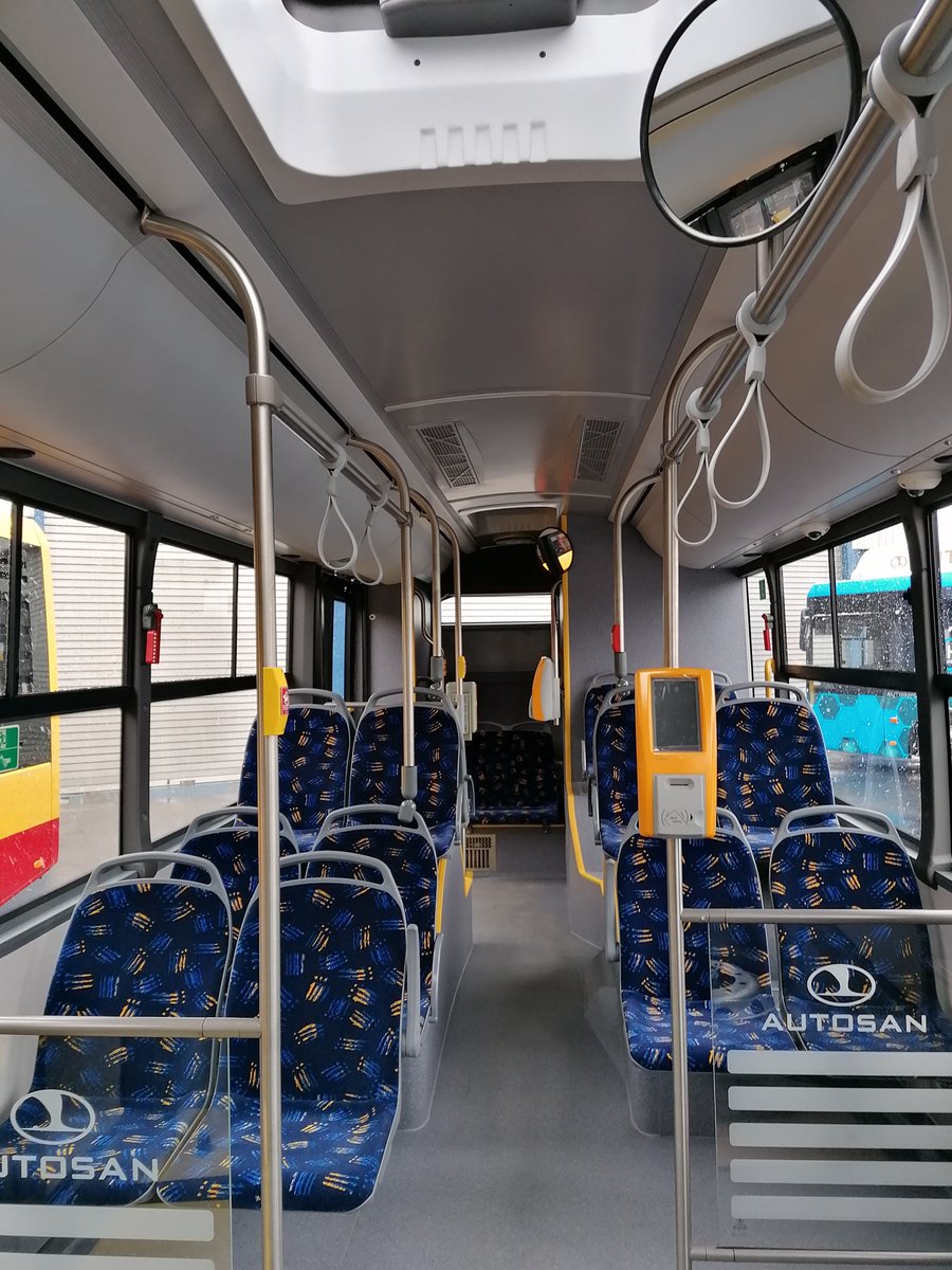 AUTOSANsp's tweet photo. Do Kielc dotarły cztery autobusy #AUTOSAN #SANCITY 12LF zakontraktowane przez #MPK #Kielce. Autobusy wyposażone są w silniki #Cummins EURO 6, automatyczne skrzynie biegów #Voith , oraz szereg urządzeń zapewniających komfort i bezpieczeństwo podróżowania. https://t.co/YWorR6nysp