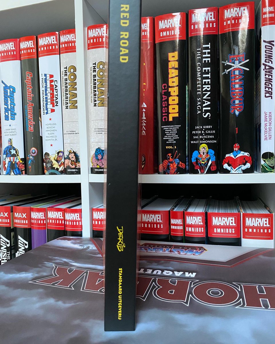 RobertS_1975's tweet photo. 📦📦📦📦 new stuff 📦📦📦📦
Red Road hardcover (integraal)
@SU_Uitgeverij
#derib #strip #comic #hardcover #integraal #dutch https://t.co/GUTHivfUvm