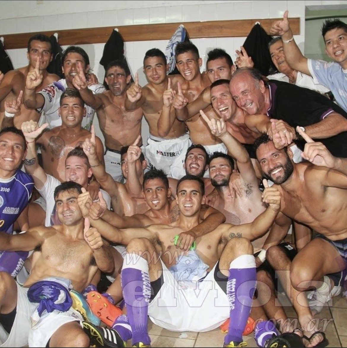 cark83's tweet photo. ⚽️💜⬆️8/12/14⬆️💜⚽️ https://t.co/NWnl9kuLjJ
