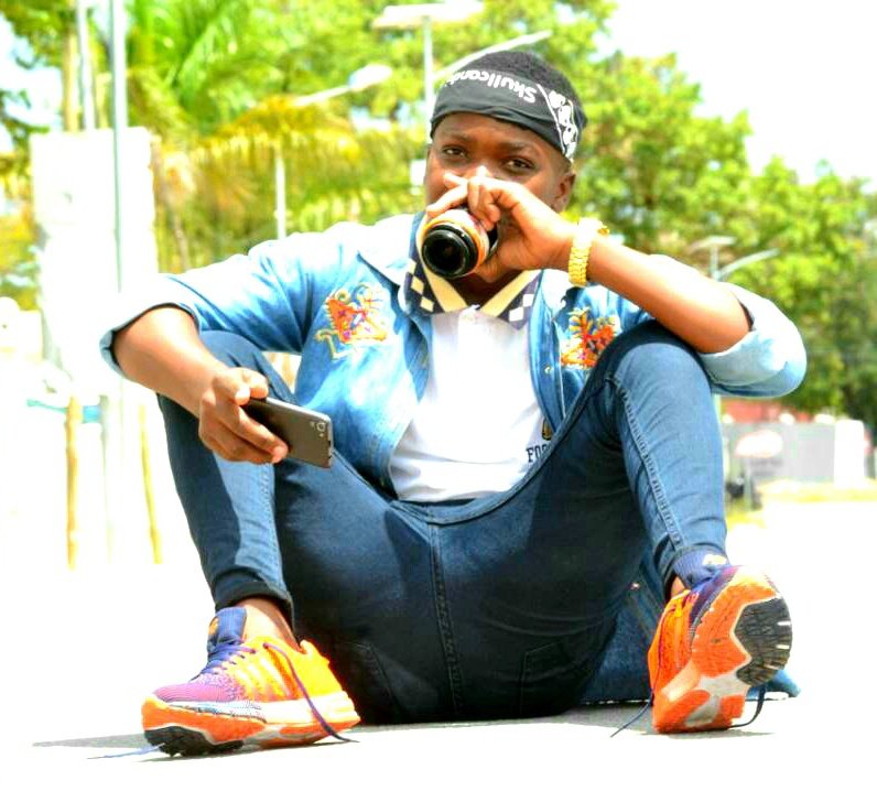 xhizzy's tweet photo. Wen ur alone,mind ur thoughts.
Wen ur angry,mind ur temper.
Wen God starts blessng u,mind ur EGO.
#crazyworld🌹🌍 https://t.co/nPap3D0EtP