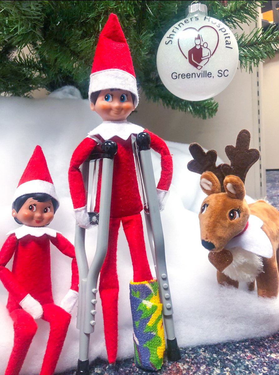 ShrinersGvl's tweet photo. Noble the Elf, hurt his leg. But, like every patient, he got to pick out what colors and design he wanted on his cast!

If your child is in need of orthopedic care, #SHCGreenville is here to help! To request an appointment, call 864-271-3444 or visit our website (link in bio). https://t.co/6YTMkQPKb2