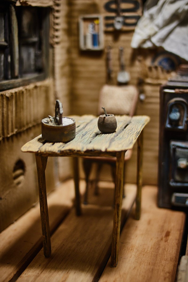 FMultiversos's tweet photo. Para todes les que se quedaron impactades con la maqueta de Fer Gross, compartimos los detalles de esta obra de arte.🥰

#animacion #cortos #videojuegos #festivalmultiversos https://t.co/EsZS0JflGp