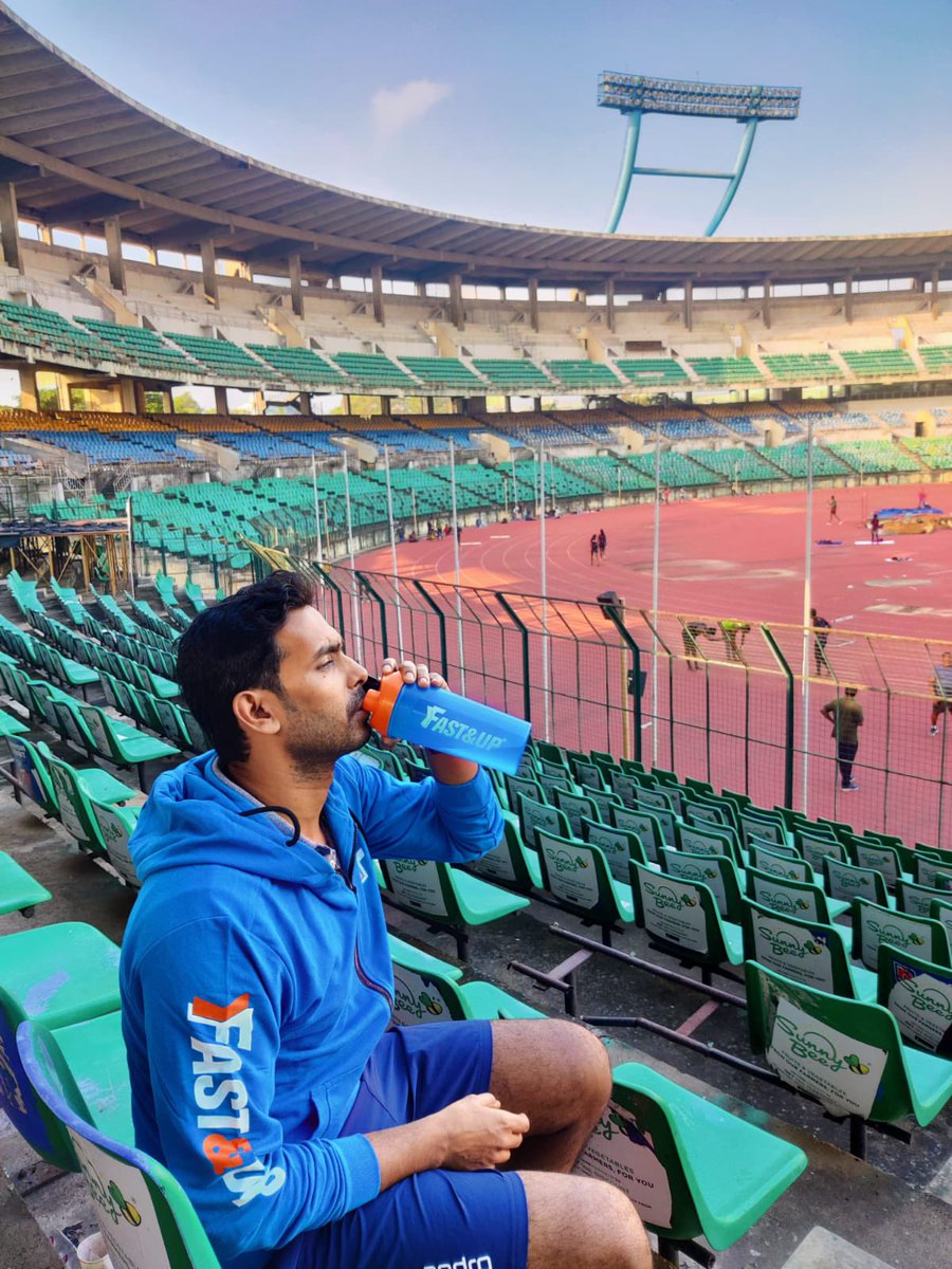 sharathkamal1's tweet photo. My post workout recovery made easy with Fast&Up Recover and Isolate whey. Just Drop, Fizz and Recover. #fastandupindia #fastandupfitsquad #fueslthefinest https://t.co/lR8n3hodlb