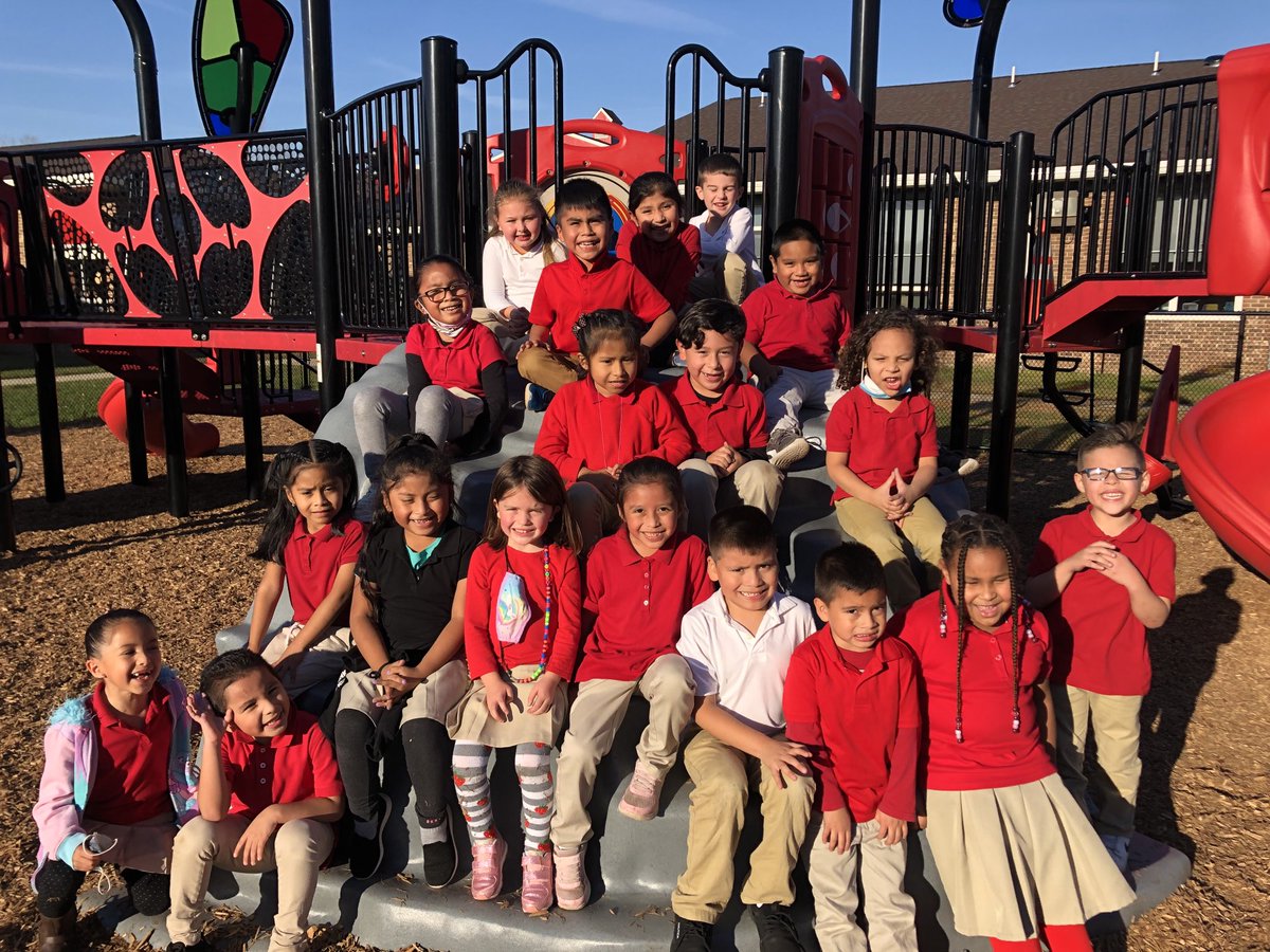 KellySaccone's tweet photo. Kindergarten ⁦@rbpsEAGLES⁩ ⁦@MrsBlychanton⁩ https://t.co/MZlHHSwgXq