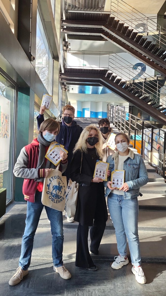 Le réseau d'ÔCampus se mobilise pour les élections #CROUS ❗

Du 6 au 10 décembre, je vote CRÔUS Ensemble pour élire mes représentants et representantes au CROUS afin d'améliorer la vie #etudiante 🗳

Tu as jusqu'à vendredi 15h pour faire entendre ta #voix 👊