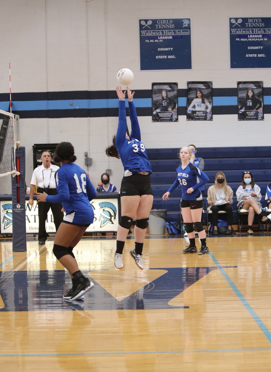 mike_raleigh's tweet photo. Proud of Kaitlyn for making the Honorable Mention All County Volleyball team for 2021 in her junior year. She was 5th in NJ in Aces per Match. Proud Dad. #MaryHelpNJ #MaryHelpAthletics #MHCAcademy #MHCA #BlueJayPride💙 #stleoslions #sosvbc https://t.co/1QxoOsgczj