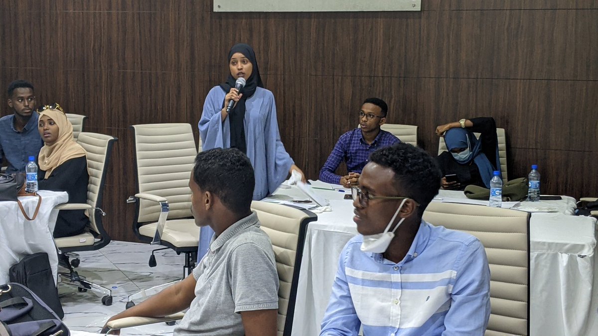 AbeerFoundation's tweet photo. Our Board Member @Sahra_Noor shares her experience and process for  @hellocaafi with the @UNDPSomalia @SIMADiLab accessibility tech innovation #hackathon participants in #Mogadishu #Somalia #DisabilityInclusion #DisabilityTech https://t.co/U7NWe98rUA