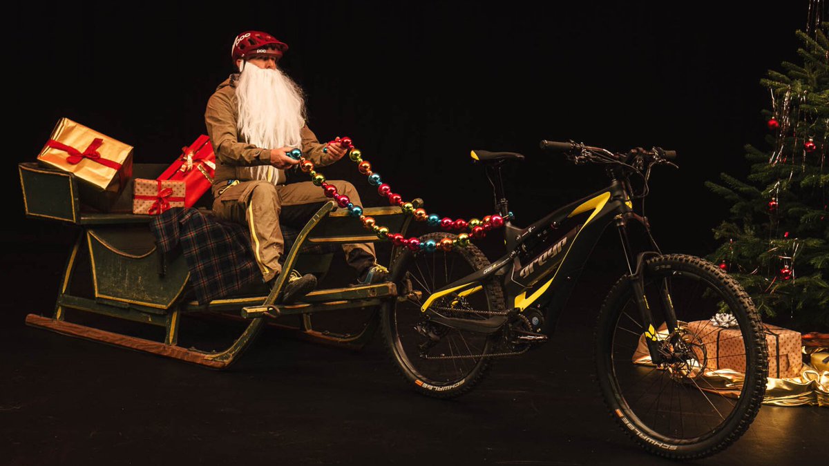 Made it to this years TOP 10 Most Wanted Bike Gifts! Go get inspired! greyp.me/TOP_10_bike_gi…
💝🚴⚡🎄👌 

#GreypBikes #gear #xmas #gifts #gift #wishlist  #ebikes #ebike #emtb