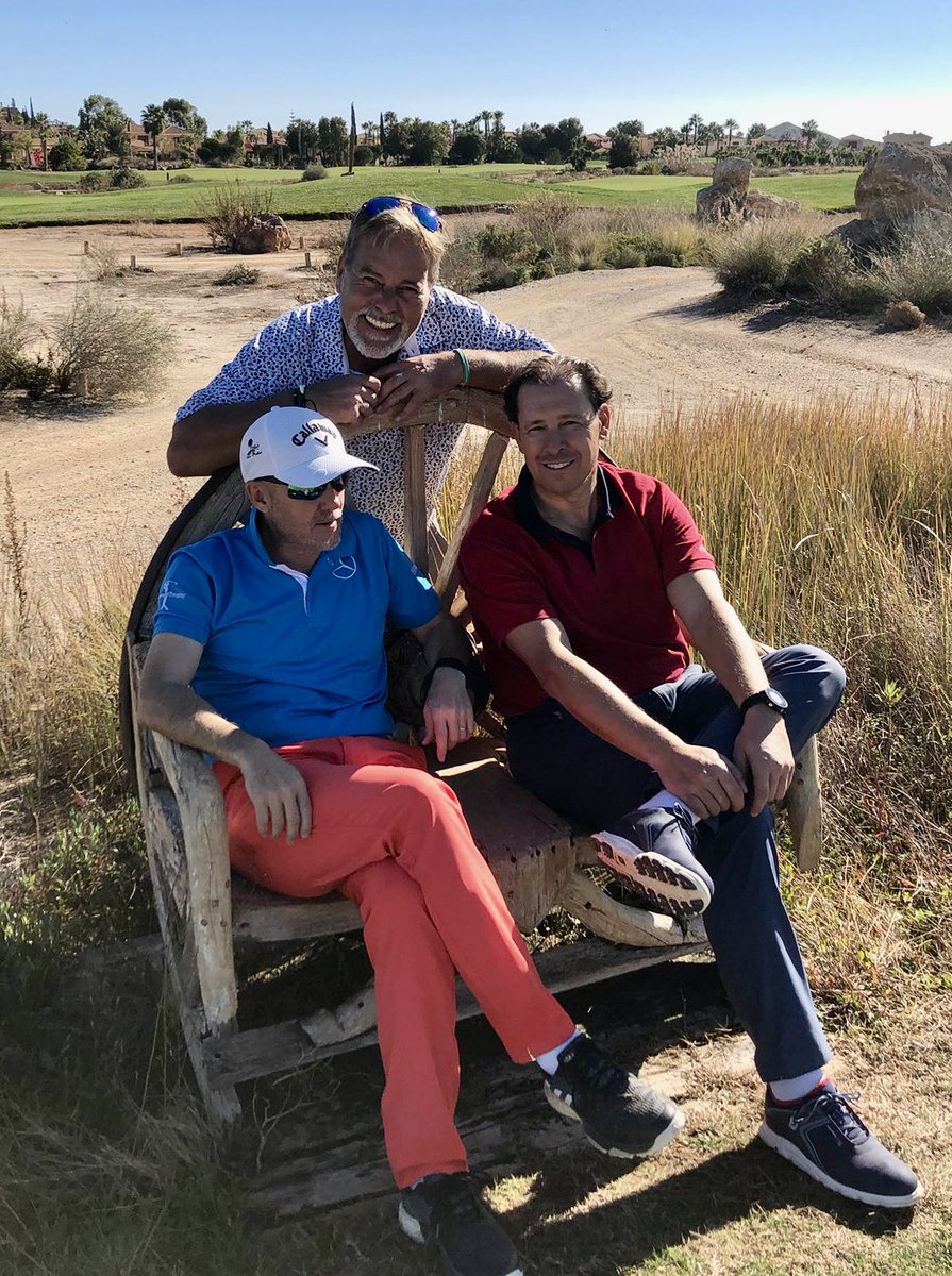 acspain1's tweet photo. Días de golf y risas a morir …un puente exprimido a tope…no puedo con mi vida 😂😂 #resacon #vamonosdecañas #golfporn https://t.co/P4I4IEgRQN