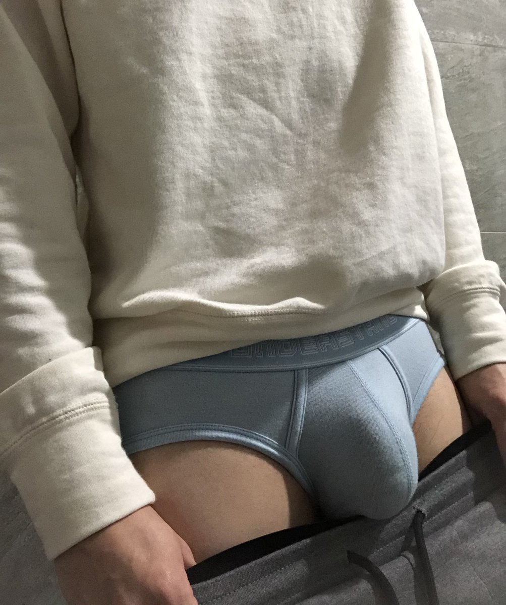 speninbriefs's tweet photo. 雖然仍有很多新內褲還沒穿，但每次新色販售消息一出還是想買⋯ https://t.co/D7A71rzhVn