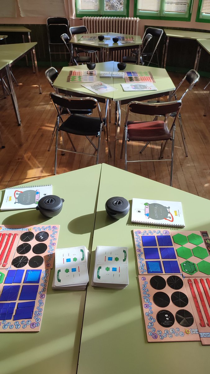 Ce matin présentation aux étudiants MEEF de l'Ariège de l'atelier des potions <a href="/PlaisirMaths/">Plaisir Maths</a>  lors de la journée apprendre par le jeu @canope_09