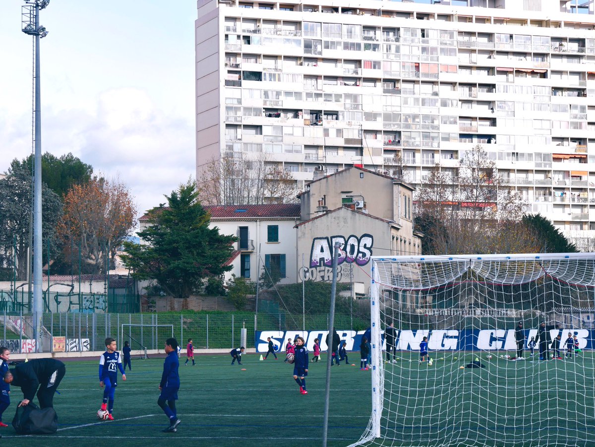 LudovicPerney's tweet photo. .@MaRegionSud fidèle soutient des clubs sportifs ! En direct du stade la Pomme pour un nouveau partenariat entre le club @SCAirBel et @OM_Officiel ⚽️ https://t.co/hYMwGnjJON