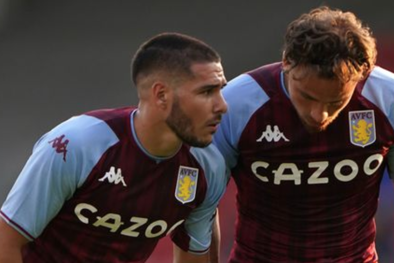 Passperformance's tweet image. Since he arrived in England in 2018, Emiliano #Buendía has been directly involved in 62 league goals (25 goals, 37 assists), more than any midfield player in England's top four tiers in this time.