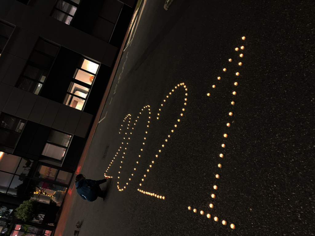 merck_fr's tweet photo. #DYK ? La Fête des Lumières, c'est + de 67000 points d'éclairage pendant 4 jours. Grâce à l'utilisation de #LED, la ville de #Lyon consomme moins d’énergie que ce que l'on pense! Nous vous souhaitons une excellente #FêteDesLumières🕯️#CurieuxPourLaVie #ScienceLovers #Techfreaks https://t.co/0JNUwCLXEf