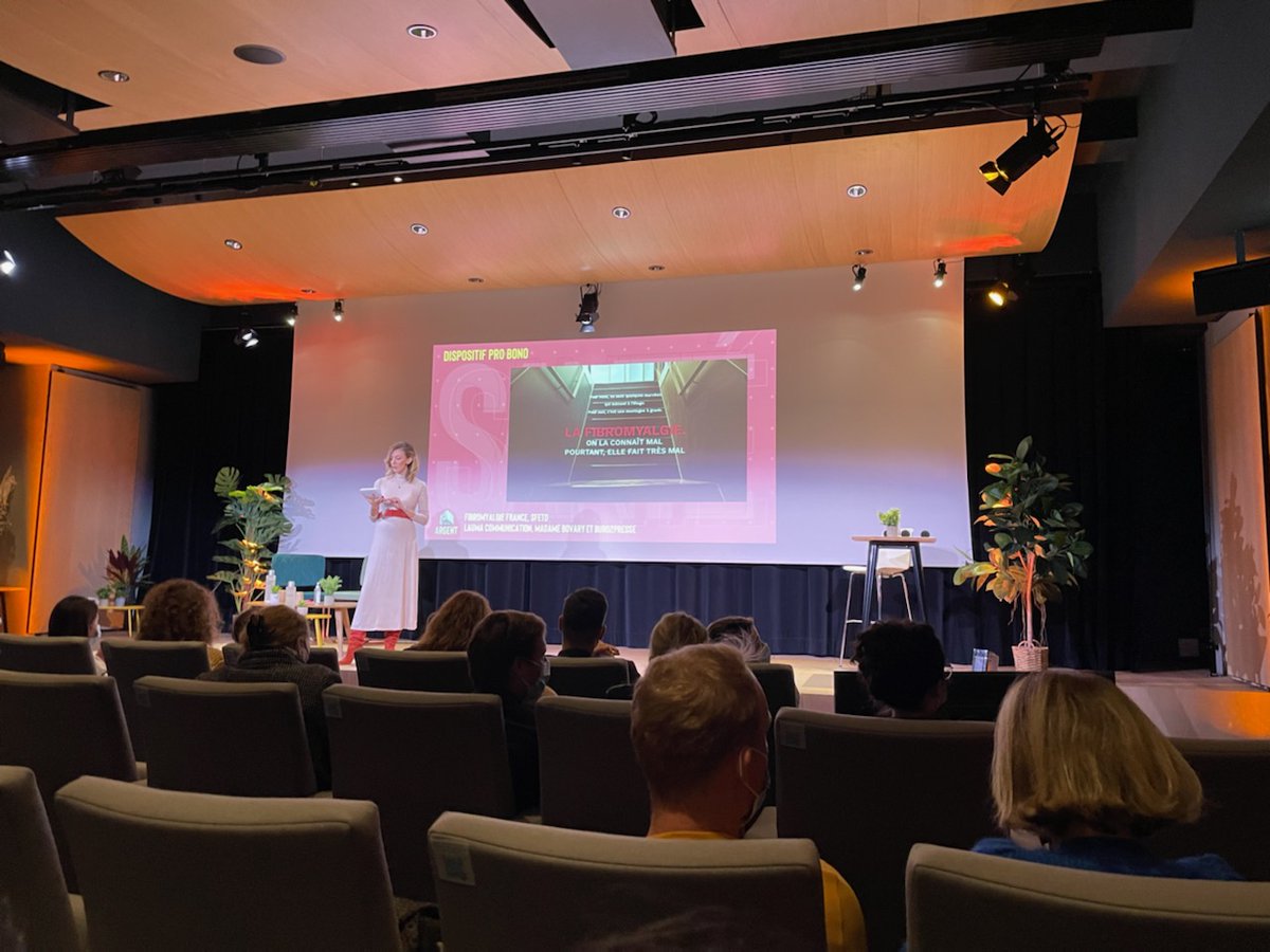 Grand Prix STRATEGIES de la communication santé 2021.
FIBROMYALGIE FRANCE, LA SFETD, LAUMA COMMUNICATION et MADAME BOVARY Lauréats "Argent" du dispositif PRO BONO pour la vidéo "LA fibromyalgie on la connaît mal, pourtant elle fait très mal".
Merci pour ce  beau partenariat !