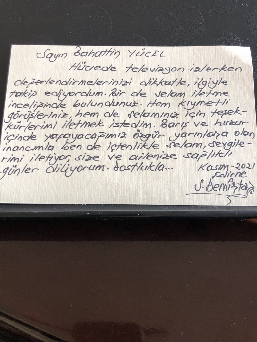 Selahattin Demirtaş’tan mesaj var. En kısa sürede özgürlüğüne kavuşup, miting yapmasını diliyorum.
