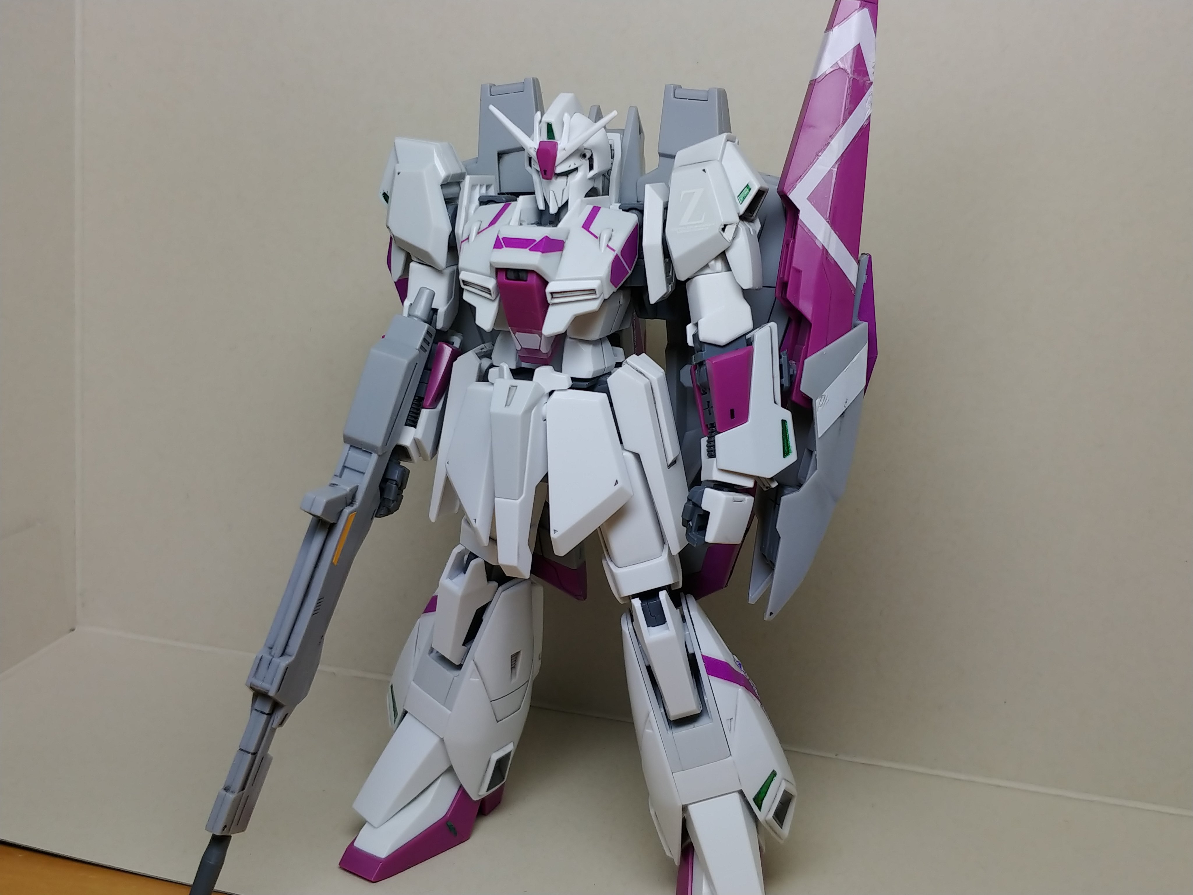 カスタム78 Zガンダム3号機初期検証型 完成です 関節硬いなぁ デカールないかな ミスったマーキングシール目立つし ガンプラ ガンプラ好きと繋がりたい ガンプラの画像貼るとrtされると聞いて T Co F8gwgwthub Twitter