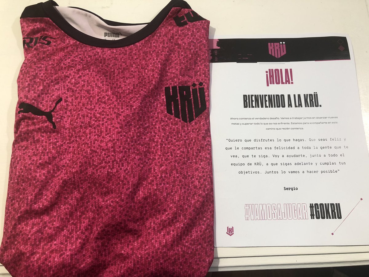 erasmocyafar's tweet photo. Si gana Kru a Fnatic regalo esta joyita LE a todos los fav https://t.co/Jbby42jVWi