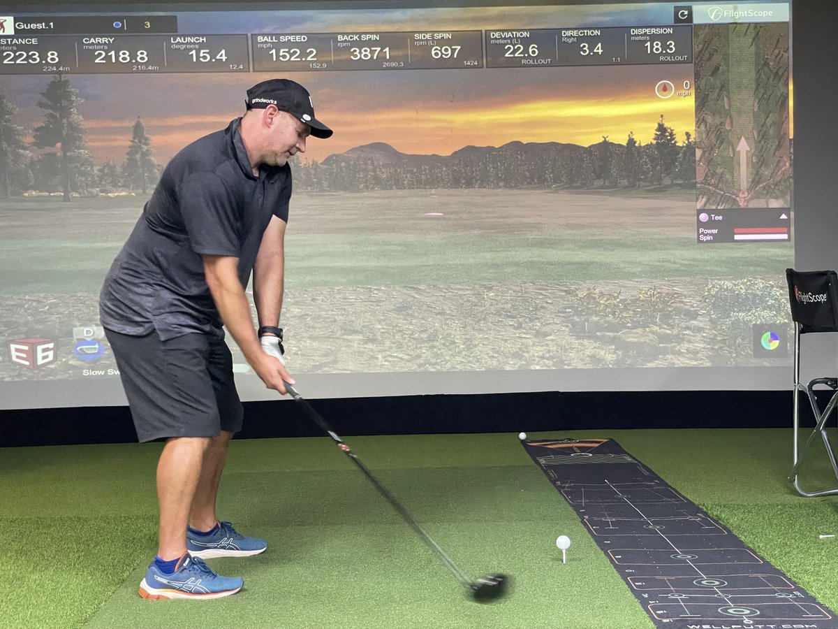 Our first fitting for the day is complete at Flight Scope in Fourways, busy now with number 2.  DM us if you're keen to meet our Technical Expert and hit our range of irons, wedges and woods #ForgedIrons