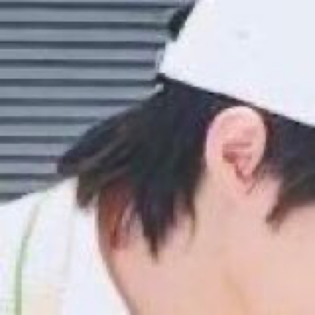 beomgyuhourly's tweet photo. OMG!!! BEOMGYU RED HAIR !! https://t.co/QzcE57DxtP