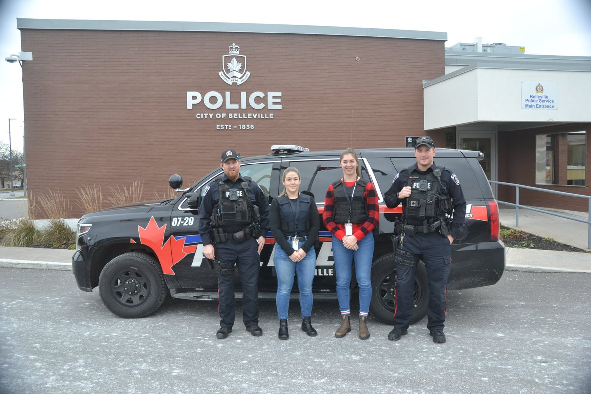 BLVLPolice's tweet photo. Addictions and Mental Health Services – Hastings, Prince Edward (AMHS-HPE) and the Belleville Police Service are pleased to announce the formal launch of the Integrated Mobile Police and Co-Response Team pilot project in Belleville, Ontario. https://t.co/fdWTEpxZFo