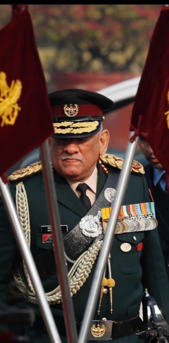 778_sarthak's tweet photo. #ripsir #CDSBipinRawat #IndianArmy #HelicopterCrash RIP sir https://t.co/NDp539NEj0