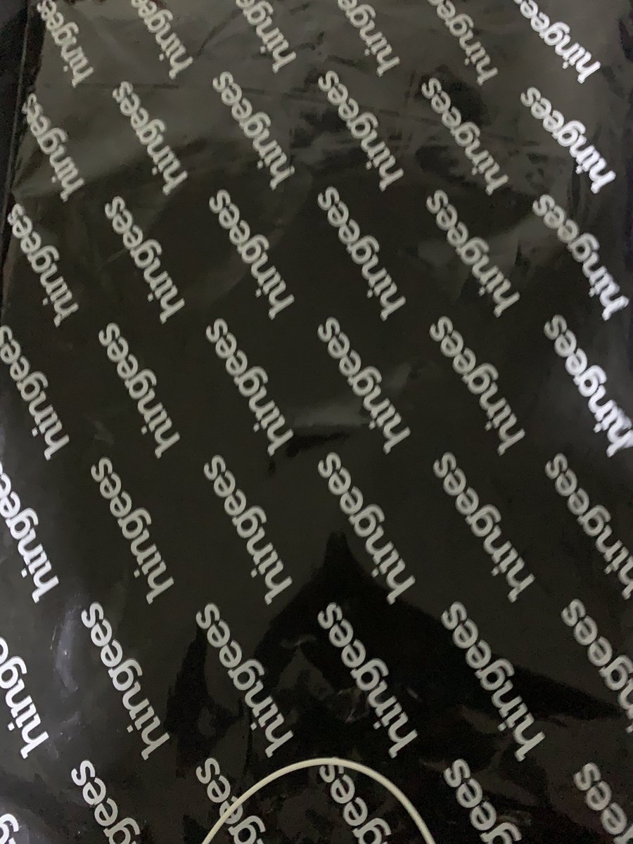 afolabi___'s tweet photo. @busayyyo says Lekan, happy Xmas via my wishpage on @Wishgumm received my @hingees tee so fast 😌😌 https://t.co/xy3L0aE3Vw