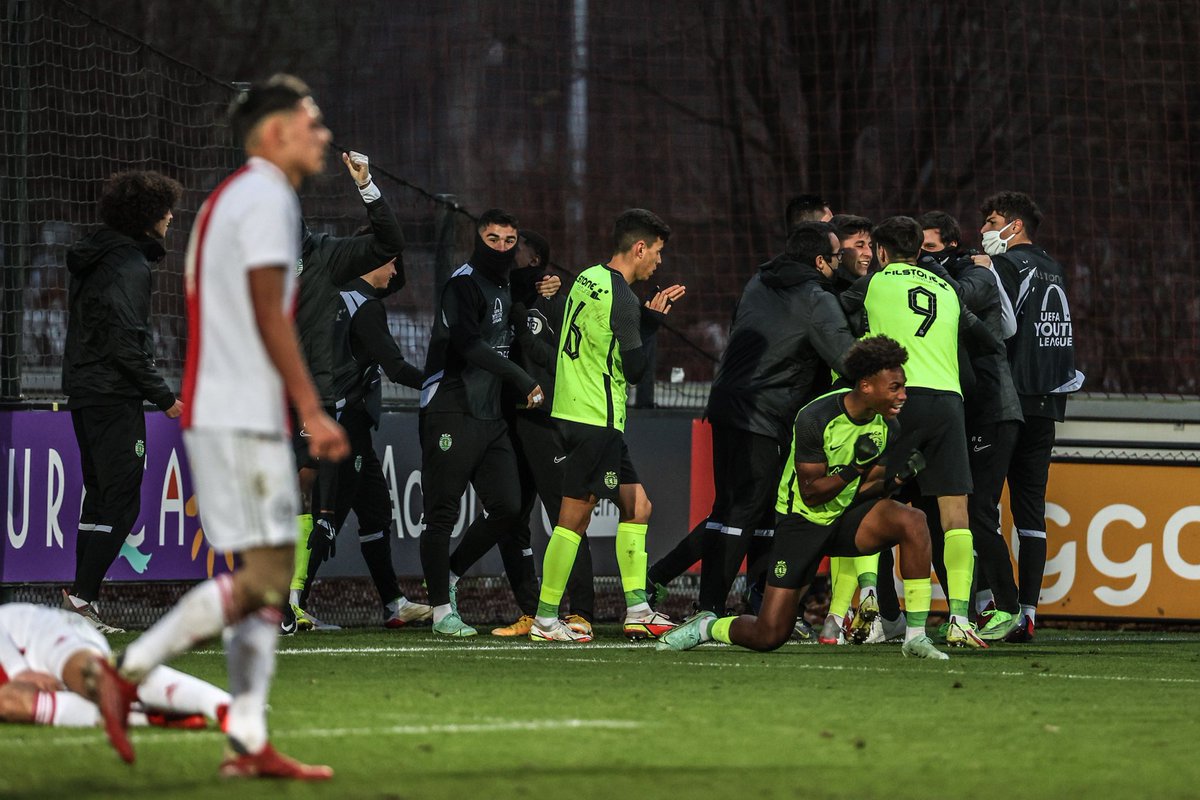 emanuel__fern23's tweet photo. Round of 16🔜💚
@UEFAYouthLeague https://t.co/1mVmySJWgI