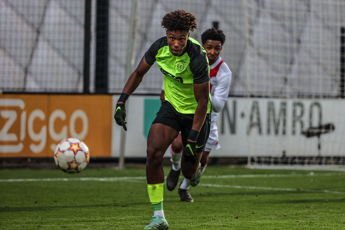 emanuel__fern23's tweet photo. Round of 16🔜💚
@UEFAYouthLeague https://t.co/1mVmySJWgI