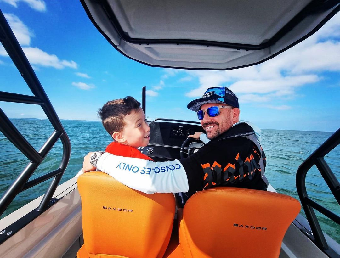 Imagine your perfect day with family on the Saxdor 200 Sport. 

Contact Saxdor dealers: saxdoryachts.com/dealers-contac…