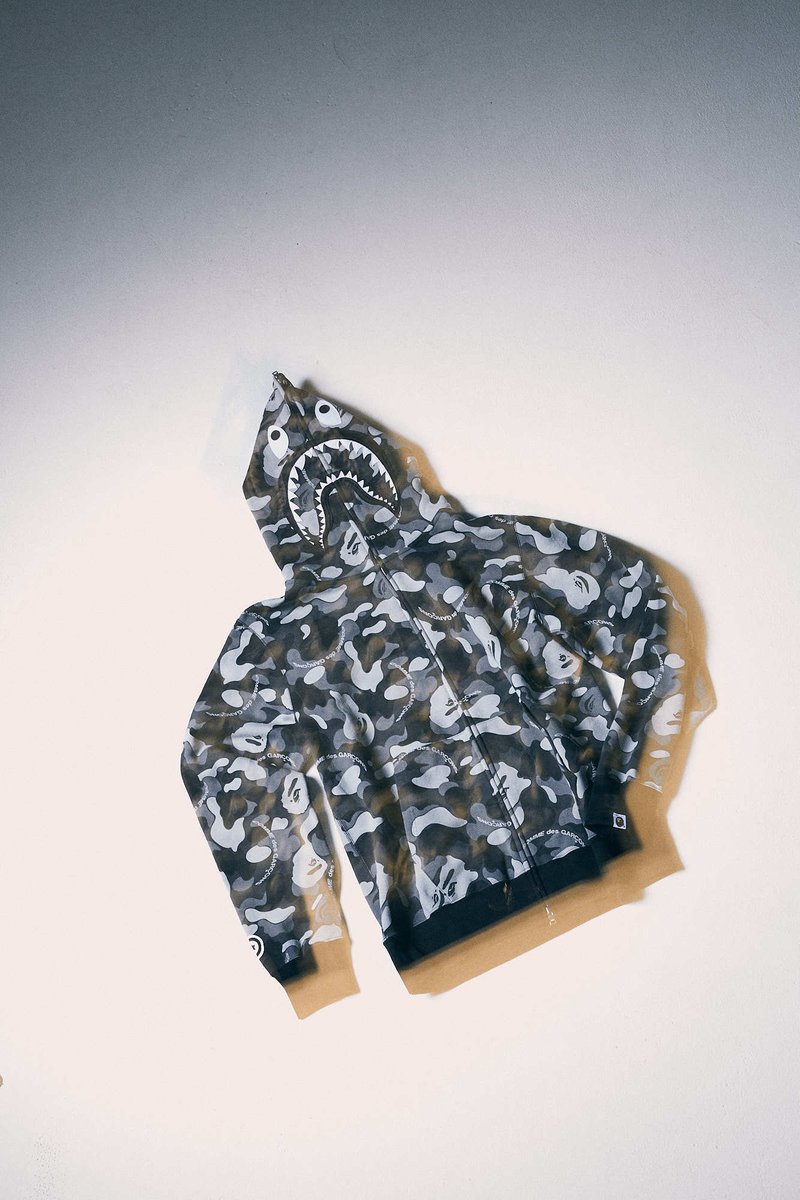 BAPEOFFICIAL's tweet photo. BAPE® × COMME des GARCONS
The collection will be available exclusively at “BAPE STORE® COMME des GARCONS OSAKA” from Saturday, December 11th.
https://t.co/Xxf4BZvVst
#bapexcommedesgarcons
#bape #abathingape #bapecamo https://t.co/6gSGFmAzvk
