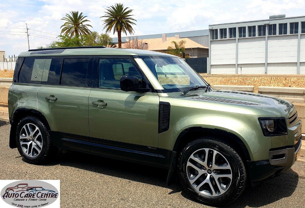 AutoCareCentre's tweet photo. Land Rover Defender

*Basic (Interior &amp; Exterior) + Underbody + Engine Wash.
Cleaning after traveling to the cost. Ideal wash for if you were at the coast for removing that salt that causes rust.

Contact Us @ 081 872 7887 / 081 624 1958 or
Email Us @ accwindhoek@gmail.com https://t.co/58pplRiB9Y