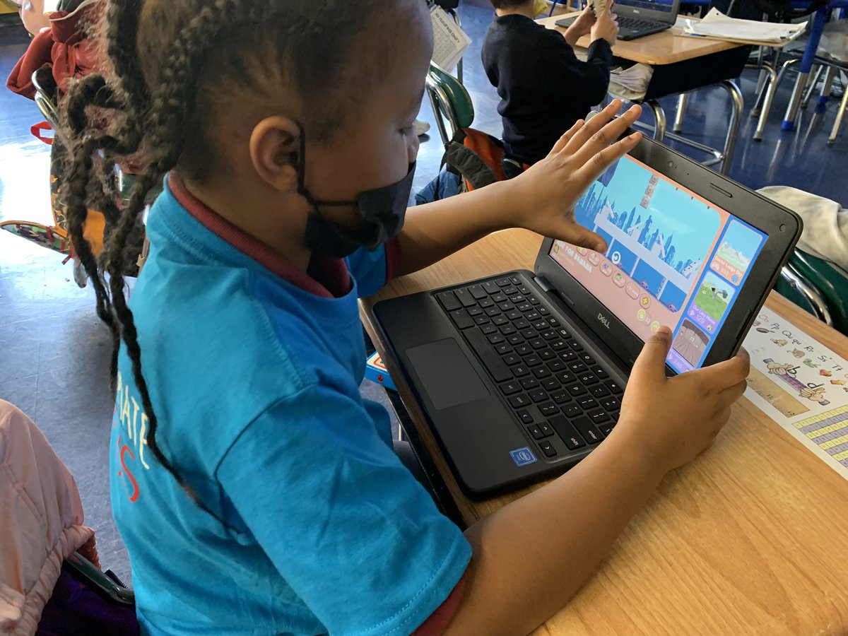 PS175Harlem's tweet image. These 2nd graders just started their game design unit, starting with @codesparkapp before diving into @ScratchJr, @hopscotch, and other student-facing dev tools. At our school, every week is #csedweek2021. @DOEChancellor @NYCSchools @CSEdWeek @CSforAllNYC @csta_nyc @District5NYC