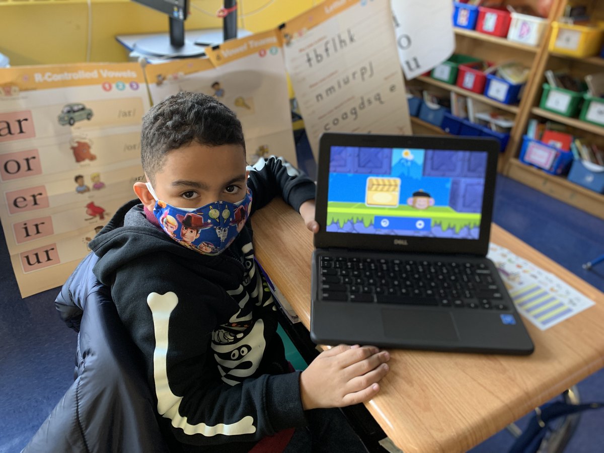 PS175Harlem's tweet image. These 2nd graders just started their game design unit, starting with @codesparkapp before diving into @ScratchJr, @hopscotch, and other student-facing dev tools. At our school, every week is #csedweek2021. @DOEChancellor @NYCSchools @CSEdWeek @CSforAllNYC @csta_nyc @District5NYC