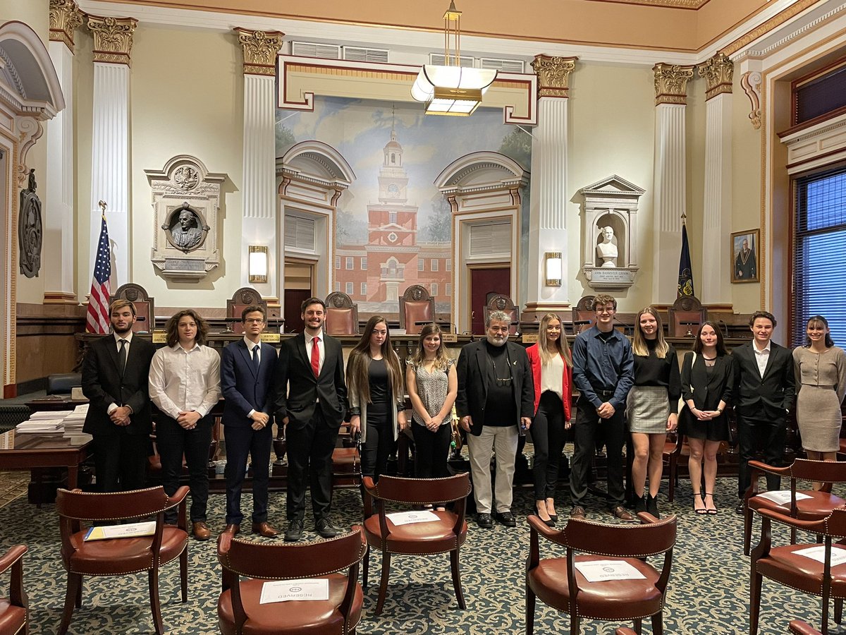 david_gaibis's tweet photo. AP Gov at the PA Supreme Court!!!
#EC_Proud https://t.co/gYpcs34iKH