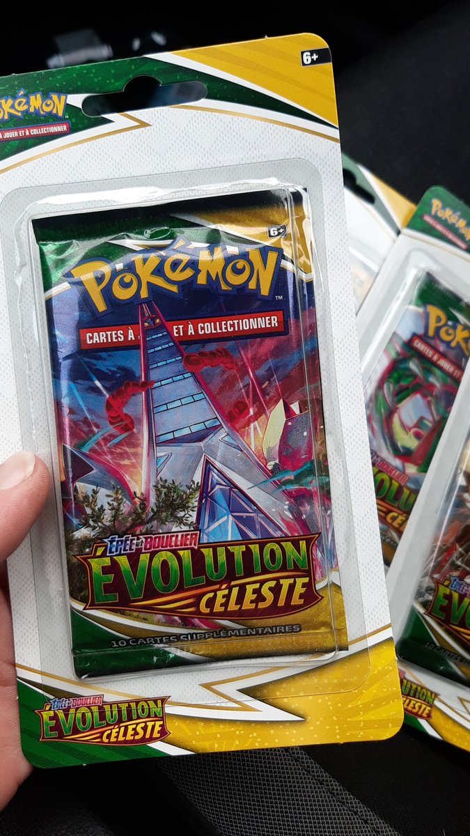 Jey_flux's tweet photo. Pour toi mon pote @schoolboydnc
#Pokemon #evolutionceleste #collectionpokemon https://t.co/0d3IMjHDLi